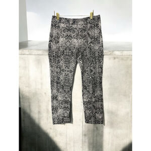 Women's Ellen Tracy Pants Size L Black & White Snake Print pull on stretchy